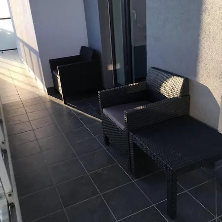 Peaceful For 2-4 Guests In 公寓 华沙