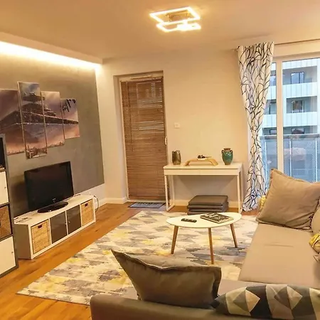 Peaceful For 2-4 Guests In 公寓